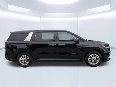 2023 Kia Carnival LX