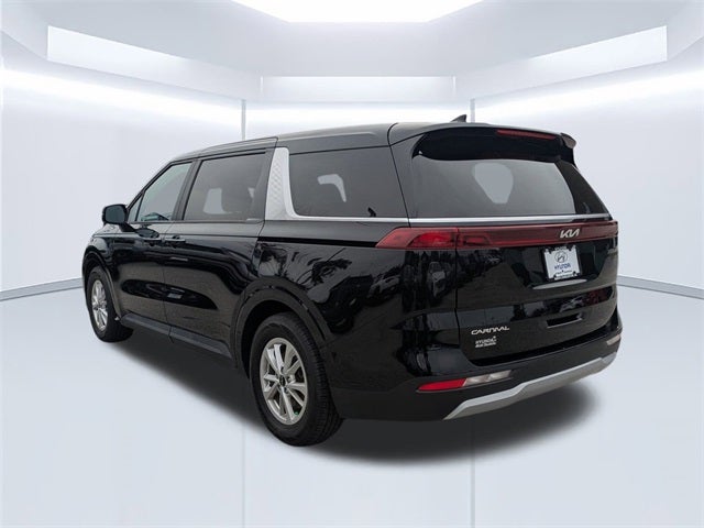 2023 Kia Carnival LX