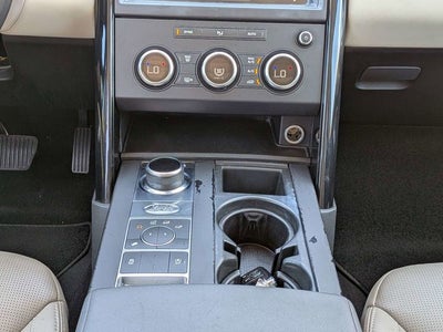 2020 Land Rover Discovery SE