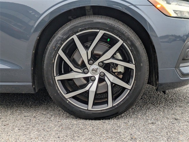 2020 Volvo V60 T5