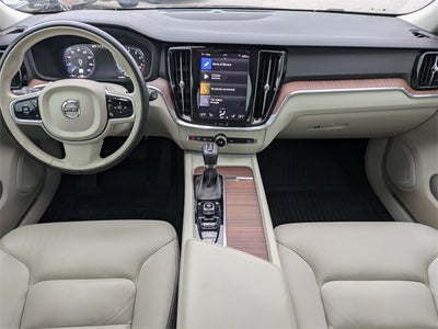 2020 Volvo V60 T5