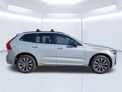 2024 Volvo XC60 B5 Plus Dark Theme