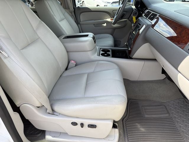 2011 Chevrolet Silverado 3500HD LTZ DRW