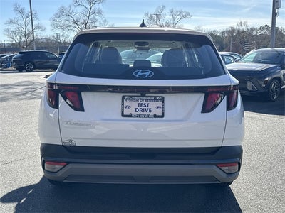 2025 Hyundai Tucson SE