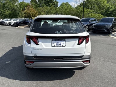 2026 Hyundai Tucson SE FWD