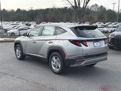 2026 Hyundai Tucson SE FWD