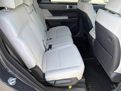 2026 Hyundai Santa Fe SE FWD