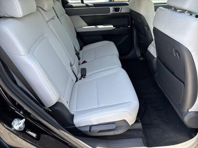 2026 Hyundai Santa Fe SE FWD