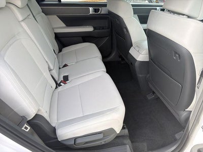 2026 Hyundai Santa Fe SE FWD