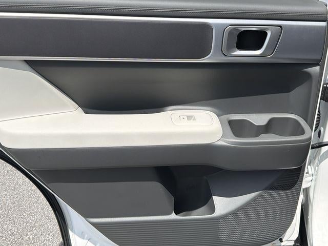 2026 Hyundai Santa Fe SE FWD