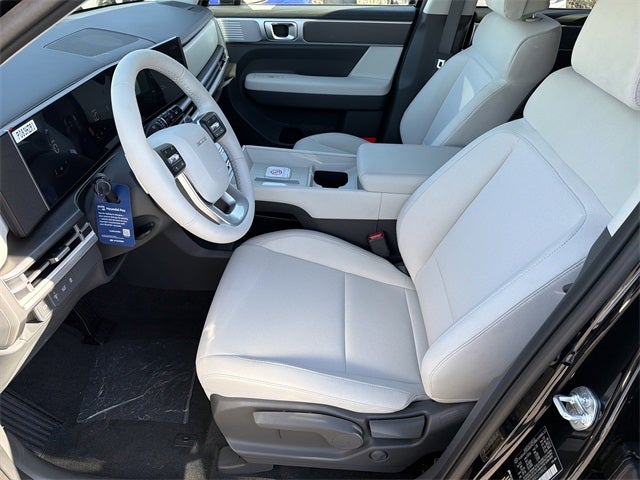 2026 Hyundai Santa Fe SE FWD