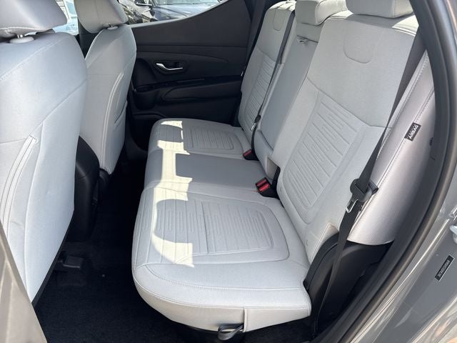 2025 Hyundai Santa Cruz SE FWD