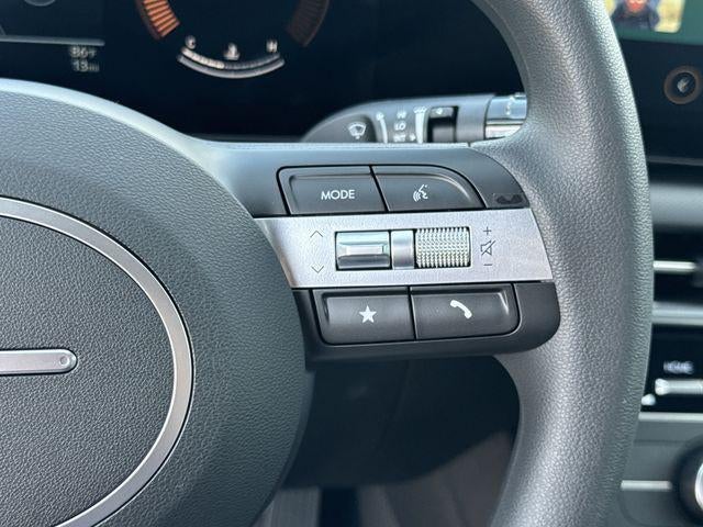 2025 Hyundai Santa Cruz SE FWD