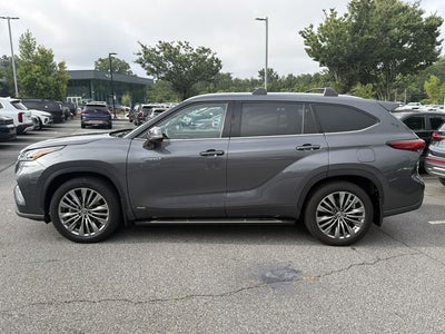 2021 Toyota Highlander Hybrid Platinum