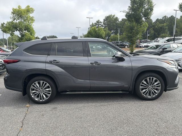2021 Toyota Highlander Hybrid Platinum