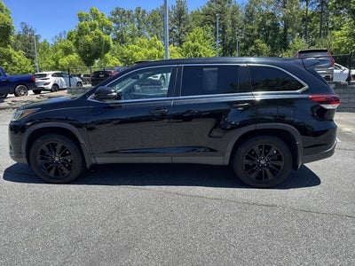 2019 Toyota Highlander SE