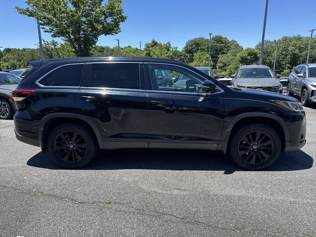 2019 Toyota Highlander SE