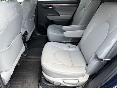 2022 Toyota Highlander Hybrid Limited