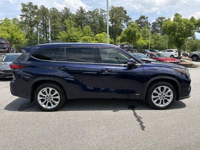 2022 Toyota Highlander Hybrid Limited