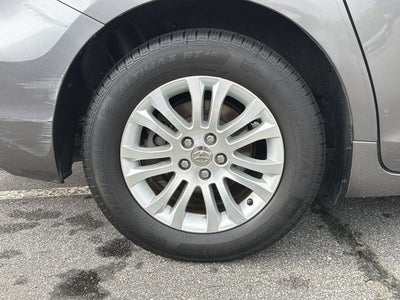 2014 Toyota Sienna XLE 8 Passenger