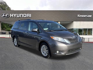 2015 Toyota Sienna L 7 Passenger