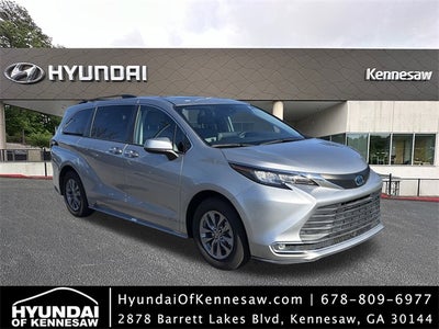 2021 Toyota Sienna XLE