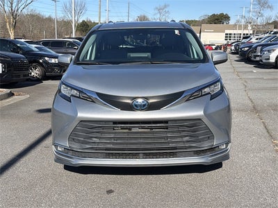 2021 Toyota Sienna XLE