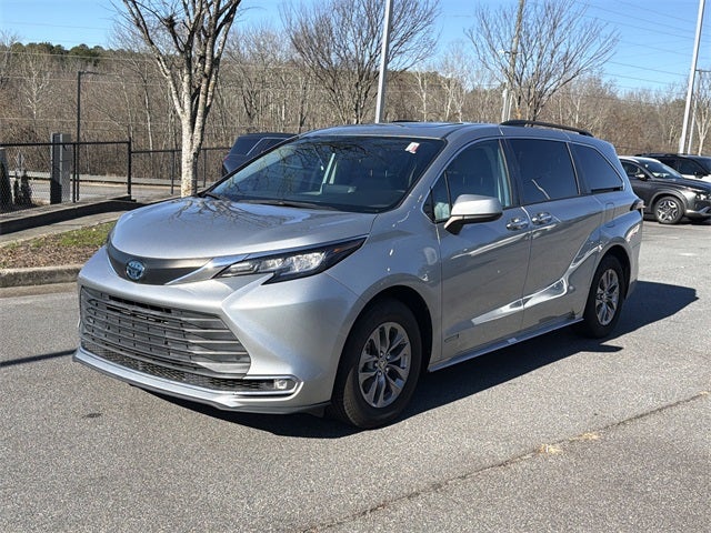 2021 Toyota Sienna XLE