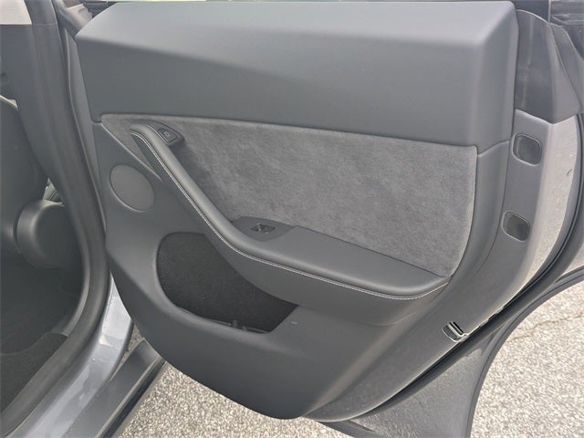 2025 Tesla Model Y Performance