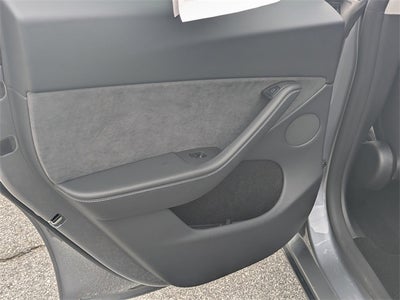 2025 Tesla Model Y Performance