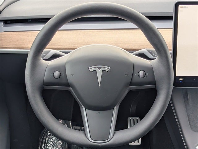 2025 Tesla Model Y Performance