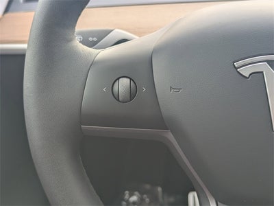 2025 Tesla Model Y Performance