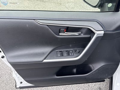 2025 Toyota RAV4 Hybrid XSE