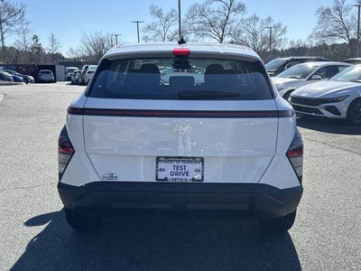2026 Hyundai Kona SE FWD