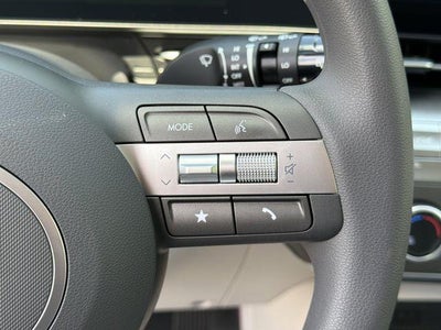 2026 Hyundai Kona SE FWD