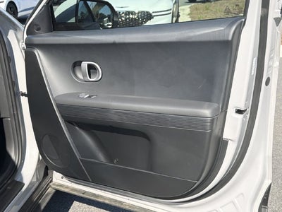 2024 Hyundai IONIQ 5 SE Standard Range