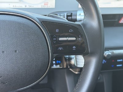 2024 Hyundai IONIQ 5 SE Standard Range
