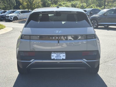 2024 Hyundai IONIQ 5 SE Standard Range