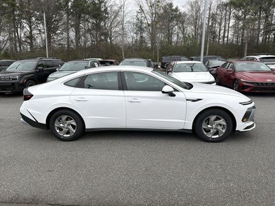 2026 Hyundai Sonata SE