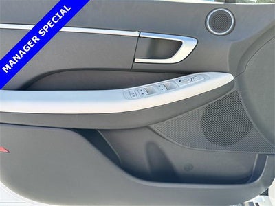 2025 Hyundai Sonata SE