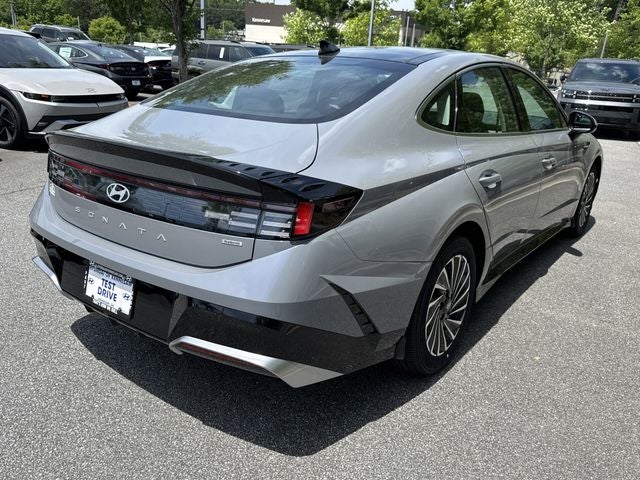 2026 Hyundai Sonata Hybrid SEL