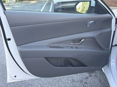 2026 Hyundai Elantra SE