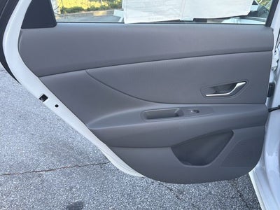 2026 Hyundai Elantra SE