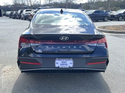 2026 Hyundai Elantra SE