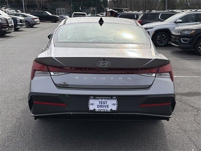 2026 Hyundai Elantra SE