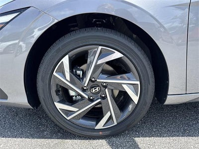 2025 Hyundai Elantra Hybrid SEL Sport