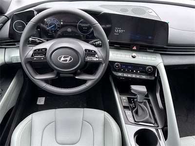 2025 Hyundai Elantra Hybrid Limited