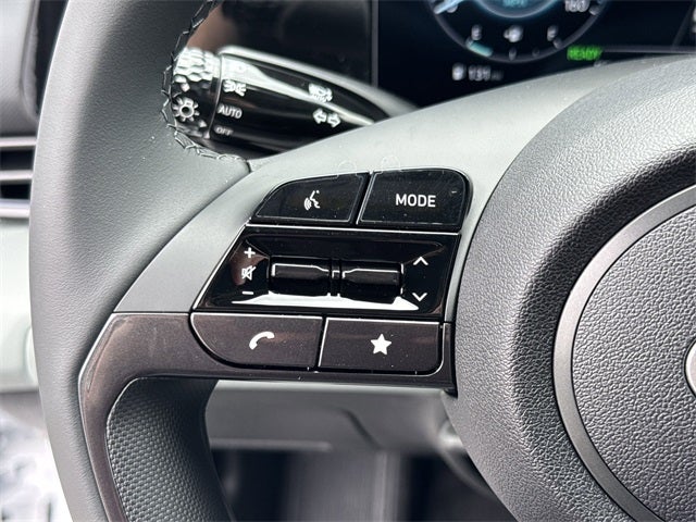 2025 Hyundai Elantra Hybrid Limited