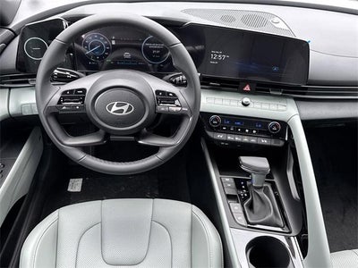 2025 Hyundai Elantra Hybrid Limited