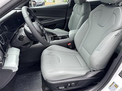 2025 Hyundai Elantra Hybrid Limited